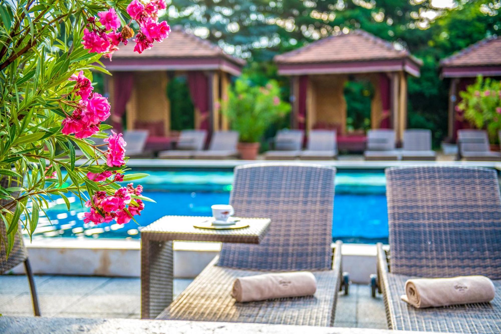 Meses Shiraz Hotel Superior-Adults Only Egerszalok Exterior photo
